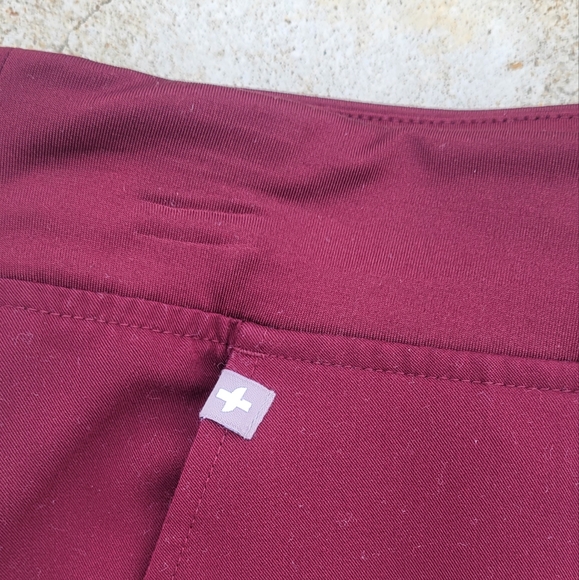 FIGS Zamora™ Burgundy Jogger Scrub Pants - Size: Small Tall - Picture 3 of 4